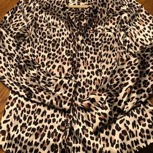WHBM Leopard Silk stretch tailored blouse